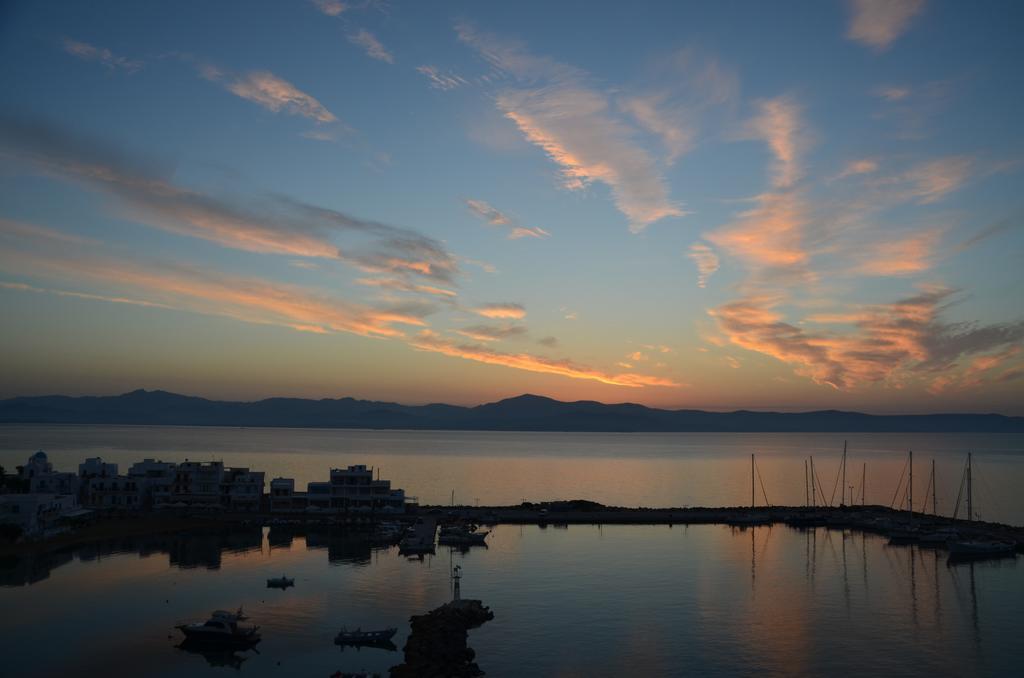 Aiolos Home With Private Veranda And Amazing Sea Views, Paros Пісо-Ліваді Екстер'єр фото